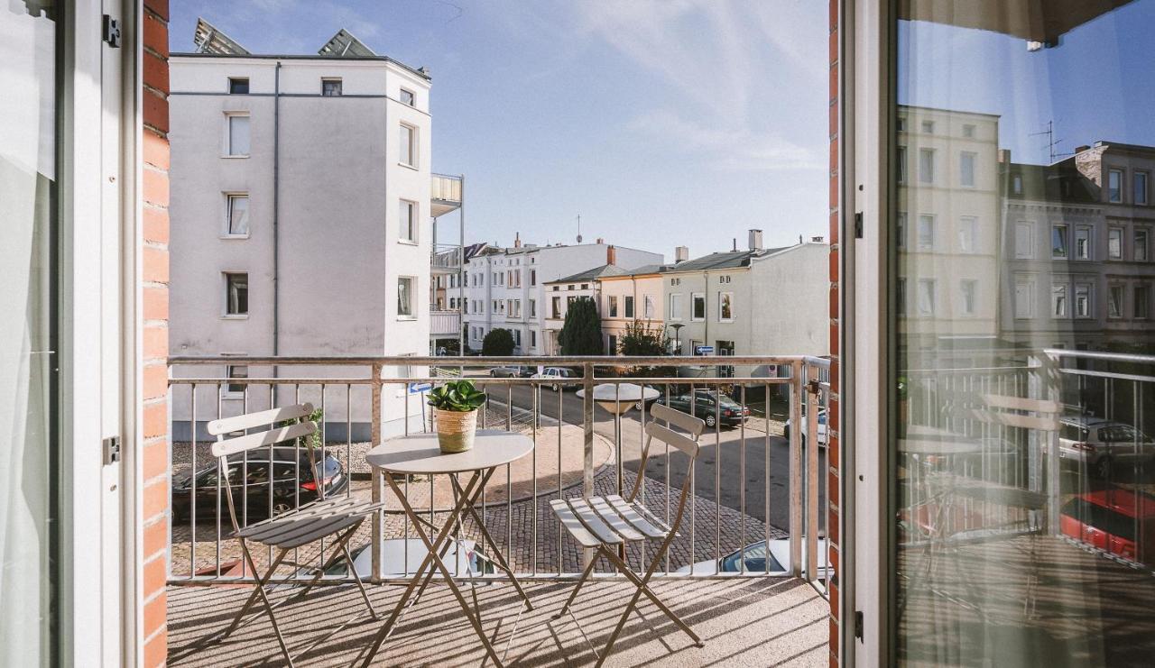 Sadebo Apartments Luebeck Mit Terrasse Oder Balkon מראה חיצוני תמונה